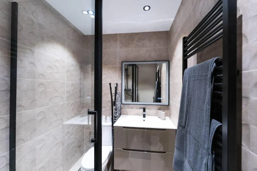 Bel Appartement Neuf Dans Le 9Eme Arrondissement Paříž Apartmán